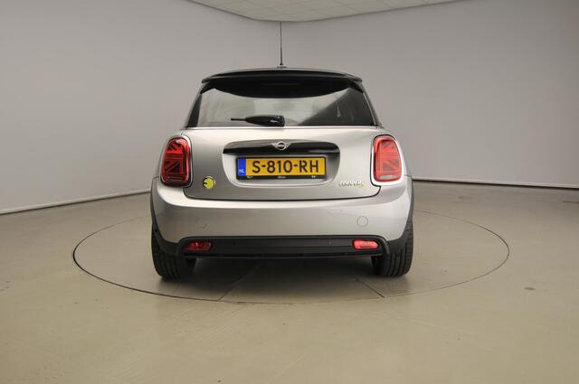 Mini Electric 3-deurs 33kWh | Camden | Premium | Driving Assistant | Sportstoelen | Stoelverwarming
