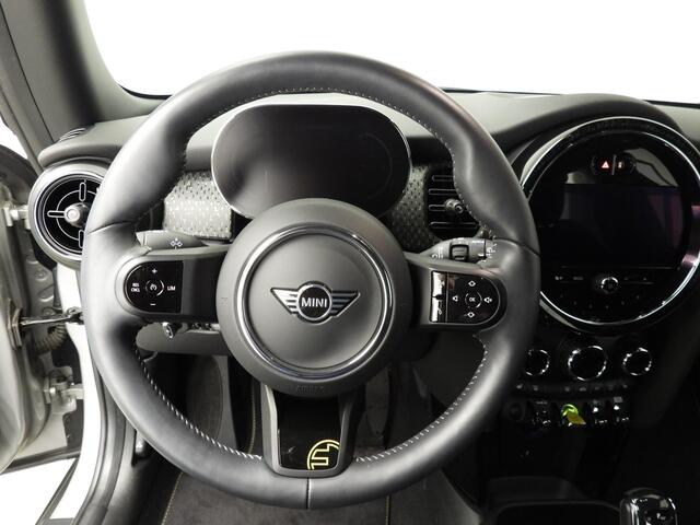 Mini Electric 3-deurs 33kWh | Camden | Premium | Driving Assistant | Sportstoelen | Stoelverwarming