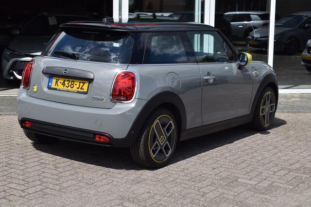 Mini Electric Mini Essential 33 kWh//Navi//Camera//LED!!