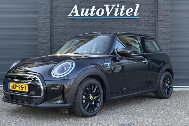 Mini Electric Cooper SE | Panodak | PDC | Camera | Sportstoelen | Sportstuur | LED