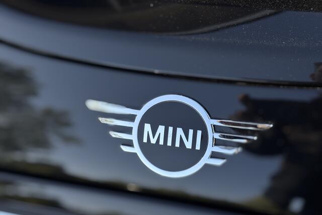 Mini Electric Cooper SE | Panodak | PDC | Camera | Sportstoelen | Sportstuur | LED