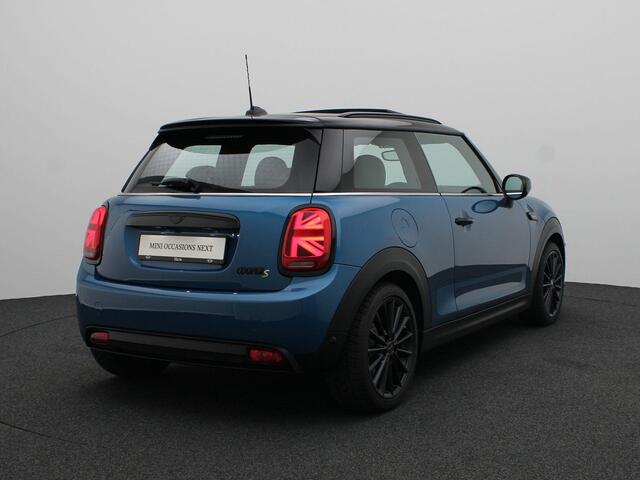 Mini Electric 3-deurs Camden + Comfort Access + Achteruitrijcamera + Panoramadak + Harman Kardon + Head-Up Display + 16''