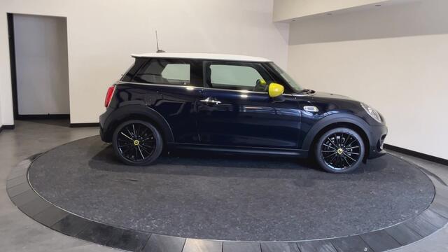 Mini Electric Mini Yours 33 kWh | Elektrisch schuif/kantel panoramadak | Harman & Kardon | Verwarmde voorstoelen