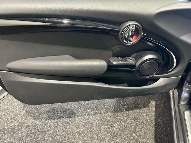 Mini Electric Mini Yours 33 kWh | Elektrisch schuif/kantel panoramadak | Harman & Kardon | Verwarmde voorstoelen