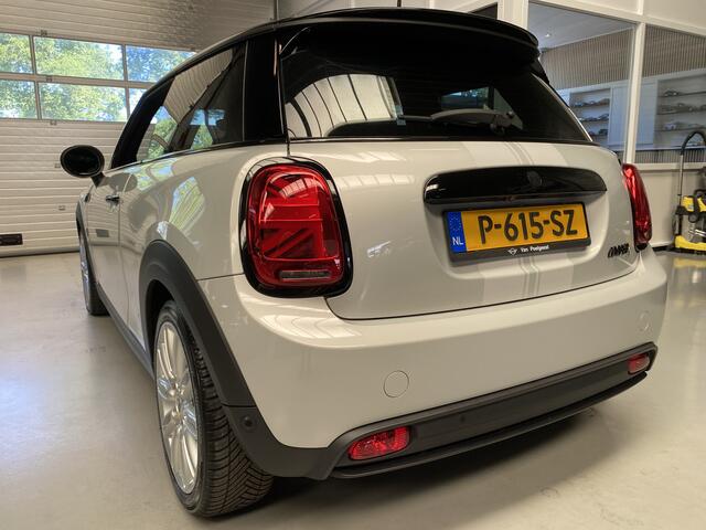 Mini Electric Mini Classic 33 kWh Pano, Headup Display, Leder