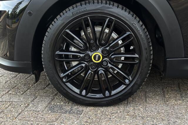 Mini Electric Cooper SE | Panodak | Sportleder | Head-Up | Stoel + Stuurverwarming | Adaptive Cruise