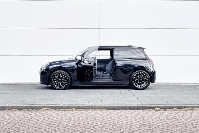 Mini Electric Cooper SE Favoured Trim | Pakket M | 54.2 kWh