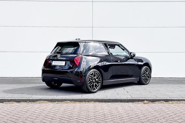 Mini Electric Cooper SE Favoured Trim | Pakket M | 54.2 kWh