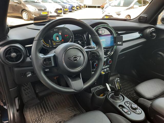 Mini Electric Mini Camden Edition 33 kWh Panoramadak / Navigatie