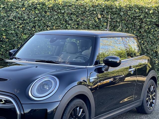 Mini Electric Camden | Navi | Driving Ass. | Stoelverw. | Ambiance | Sportstoel