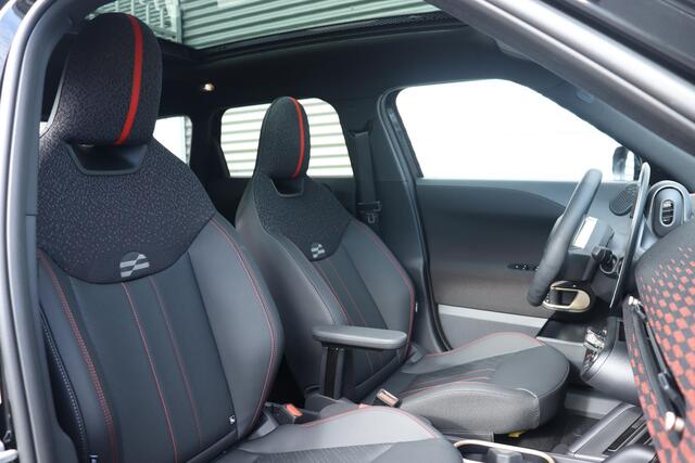 Mini Electric Aceman SE | John Cooper Works Trim + M Pakket + Panodak + Head-Up + Driving Assistant + Parking Assistant + Comfort Access + 19'' LMV