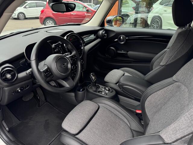 Mini Electric Mini Classic 33 kWh | CarPlay | Camera | Adap Cruise