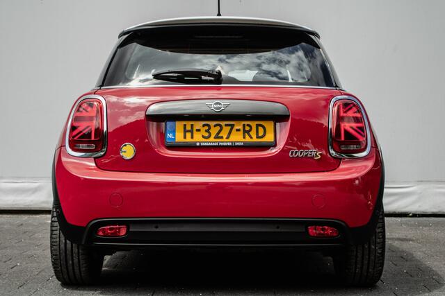 Mini Electric Mini Yours 33 kWh Elek. panoramadak/ Camera/ Lederen int./ Stoelverwarming/ LED