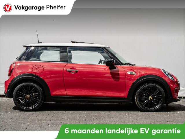 Mini Electric Mini Yours 33 kWh Elek. panoramadak/ Camera/ Lederen int./ Stoelverwarming/ LED