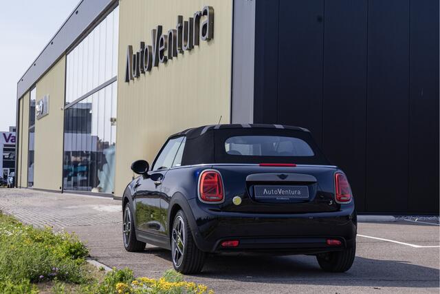 Mini Electric Mini Cabrio MINI Yours 33 kWh Camera + Pdc l Adapt. Cruise l 1 of 999 l Elektrisch l Harman Kardon