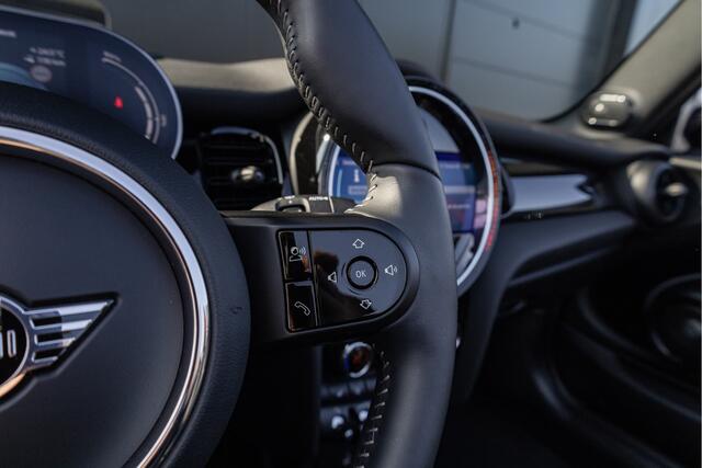 Mini Electric Mini Cabrio MINI Yours 33 kWh Camera + Pdc l Adapt. Cruise l 1 of 999 l Elektrisch l Harman Kardon