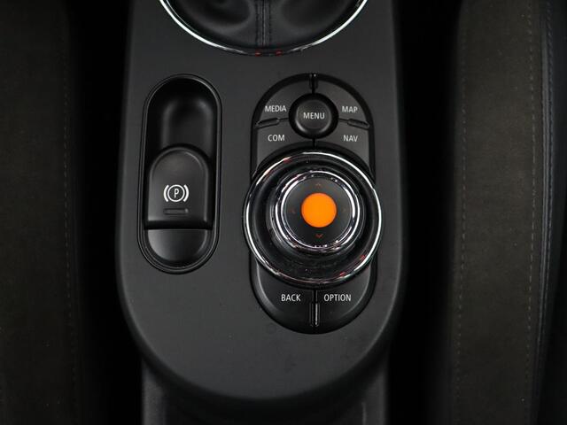 Mini Electric Mini Charged 33 kWh | Leder | Stoelverwarming | Head-Up | Harman/Kardon | Keyless | Full LED | Camera | Climate control | Cruise control