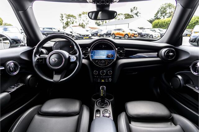 Mini Electric Mini Business Edition 33 kWh | Camera | Leder
