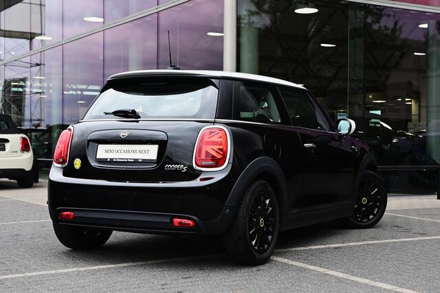 Mini Electric Classic / Sportstoelen / LED / Cruise Control / Airconditioning / PDC