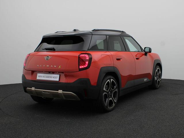 Mini Electric Mini Aceman SE Favoured XL 54.2 kWh Demo voertuig korting per gereden kilometer. Neem contact op voor de actuele prijs