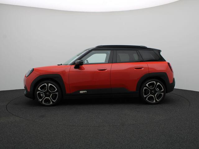 Mini Electric Mini Aceman SE Favoured XL 54.2 kWh Demo voertuig korting per gereden kilometer. Neem contact op voor de actuele prijs