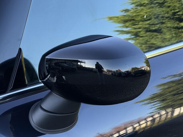 Mini Electric | Piano Black Pack | Sportstoel | Navi | Snellaad | 17" Jet Black | Getint Glas | PDC