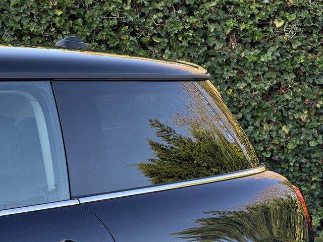 Mini Electric | Piano Black Pack | Sportstoel | Navi | Snellaad | 17" Jet Black | Getint Glas | PDC