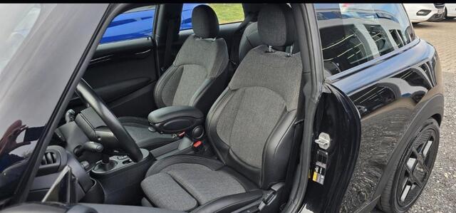 Mini Electric Mini Classic 33 kWh | Camera | Navi | DigiDash |