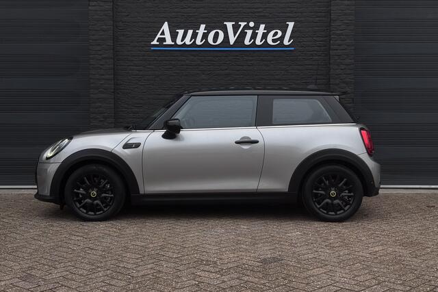 Mini Electric Cooper SE 33 kWh | Camera | Sportleder | Comfort Access | Stoelverwarming | LED