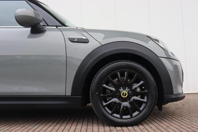 Mini Electric SE | Business Edition Navigatie/ Cruise Control/ Warmtepomp/ Sportstoelen/ Carplay