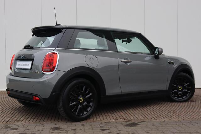Mini Electric SE | Business Edition Navigatie/ Cruise Control/ Warmtepomp/ Sportstoelen/ Carplay