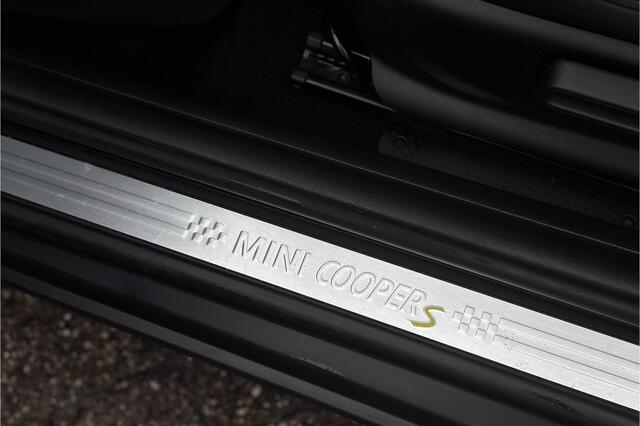 Mini Electric Cooper SE Classic 33 kWh | Sportleder | Stoelverwarming | Carplay | LED