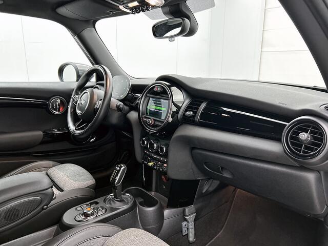 Mini Electric Mini Essential 33 kWh | Carplay | Origineel NL! | Half leder |