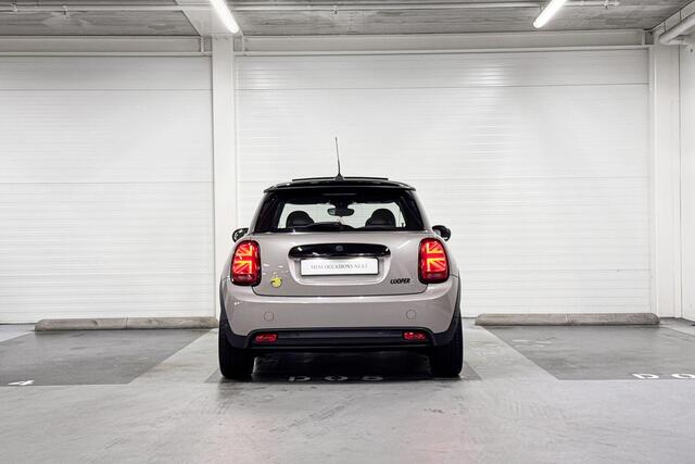 Mini Electric 3-Deurs Collection | Achteruitrijcamera | Panoramadak | Stoelverwarming