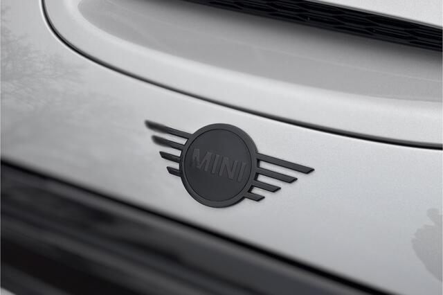 Mini Electric Cooper SE 33 kWh | Camera | Sportleder | Comfort Access | Stoelverwarming | LED