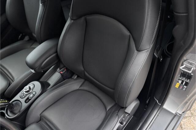 Mini Electric Cooper SE 33 kWh | Camera | Sportleder | Comfort Access | Stoelverwarming | LED