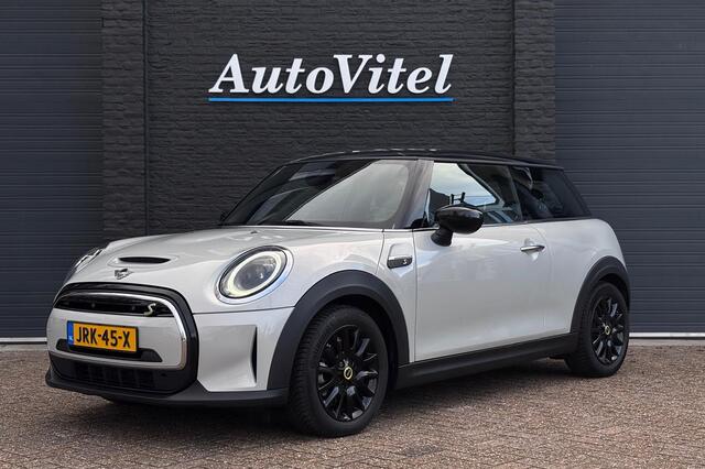 Mini Electric Cooper SE Classic 33 kWh | Sportleder | Stoelverwarming | Carplay | LED