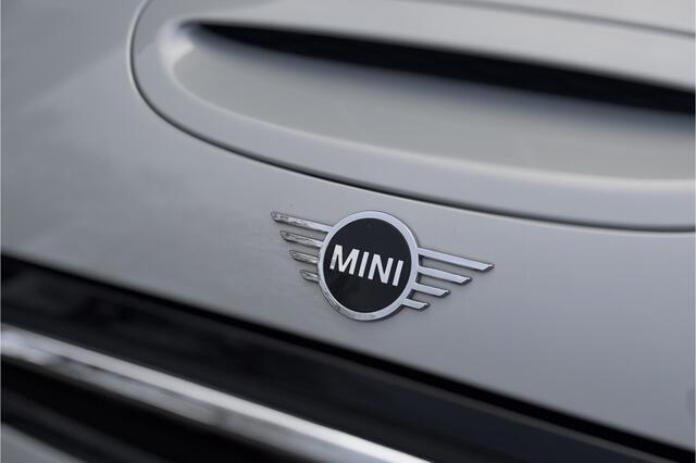 Mini Electric Cooper SE Classic 33 kWh | Sportleder | Stoelverwarming | Carplay | LED
