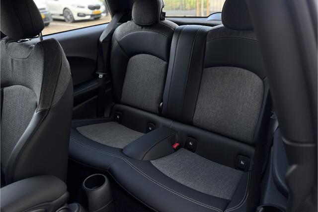 Mini Electric Cooper SE Classic 33 kWh | Sportleder | Stoelverwarming | Carplay | LED