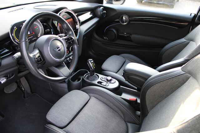 Mini Electric Classic / Panoramadak / Sportstoelen / Comfort Access / LED / Stoelverwarming / Stuurverwarming