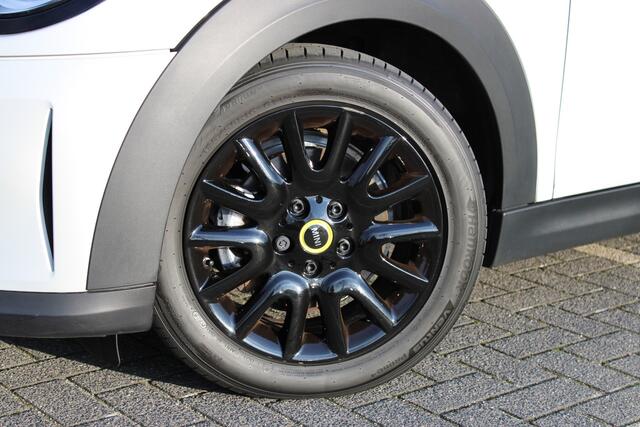 Mini Electric Classic / Panoramadak / Sportstoelen / Comfort Access / LED / Stoelverwarming / Stuurverwarming