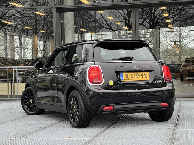 Mini Electric Mini Camden Edition 33 kWh | SOH 97.7%| Carplay | Parkeersensoren | Stoelverwarming