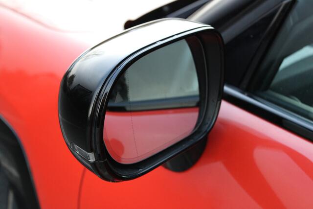 Mini Electric Aceman SE / John Cooper Works / Pakket M / 18" JCW Slide Spoke black