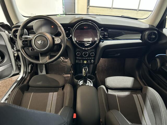 Mini Electric Mini Essential 33 kWh Navigatie | Nette Auto!