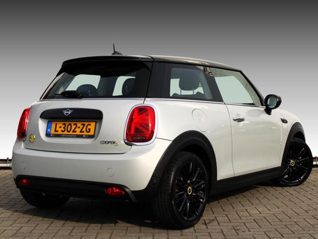 Mini Electric Mini Classic 33 kWh NL-AUTO | CAMERA | 1/2 LEDER | NAVI