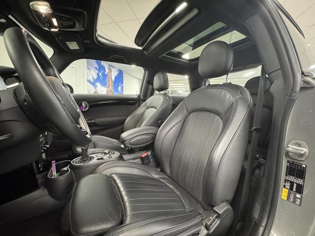 Mini Electric Mini Yours 33 kWh | Pano dak | Carplay | soH 97% | Camera |