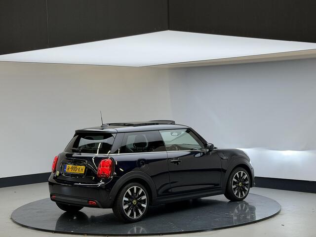 Mini Electric Mini Camden Edition 33 kWh | Panodak | Harman/kardon| Verw stuur | Chester grey leer