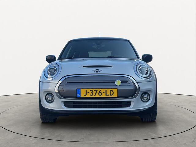 Mini Electric Cooper SE Essential 33 184PK Leer Camera