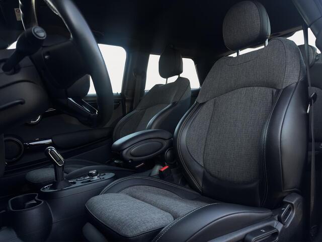 Mini Electric Cooper SE Essential 33 184PK Leer Camera