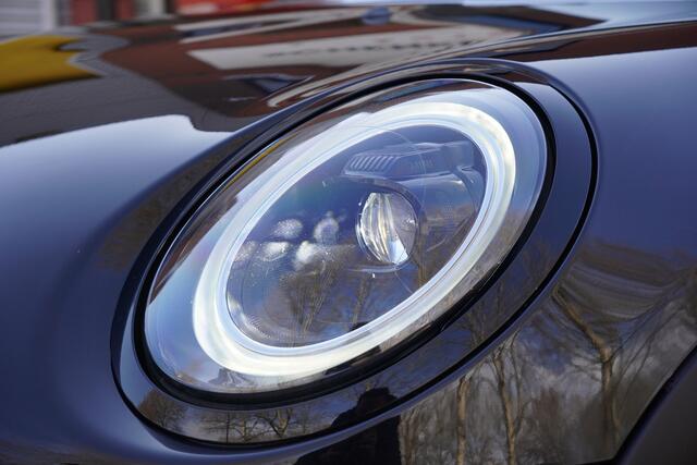 Mini Electric Mini Business Edition 33 kWh / Kanteldak / Stoelverwarming / Adaptief Cruisecontrol.